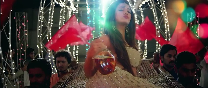 Sahir Lodhi Copying Shahrukh Khan In His New Upcoming Movie