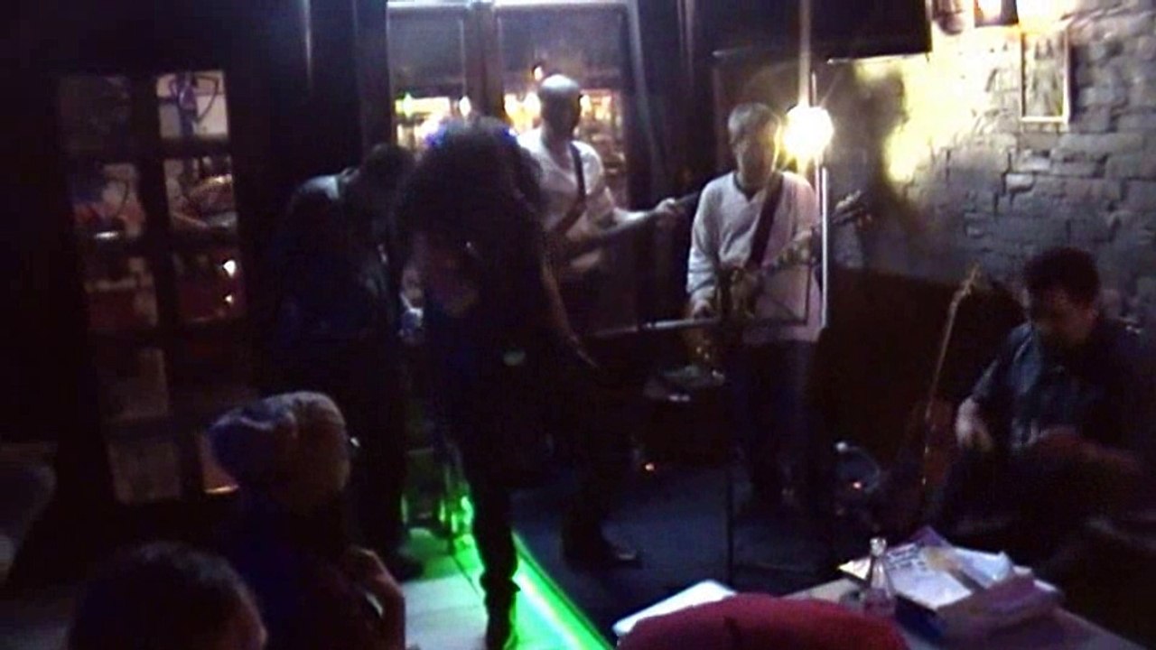 DARK ANGEL KNIGHT & X9 à l'Oasis 244, "Eighteen" Alice Cooper et "Knocking on heaven's door" Guns'n'roses covers