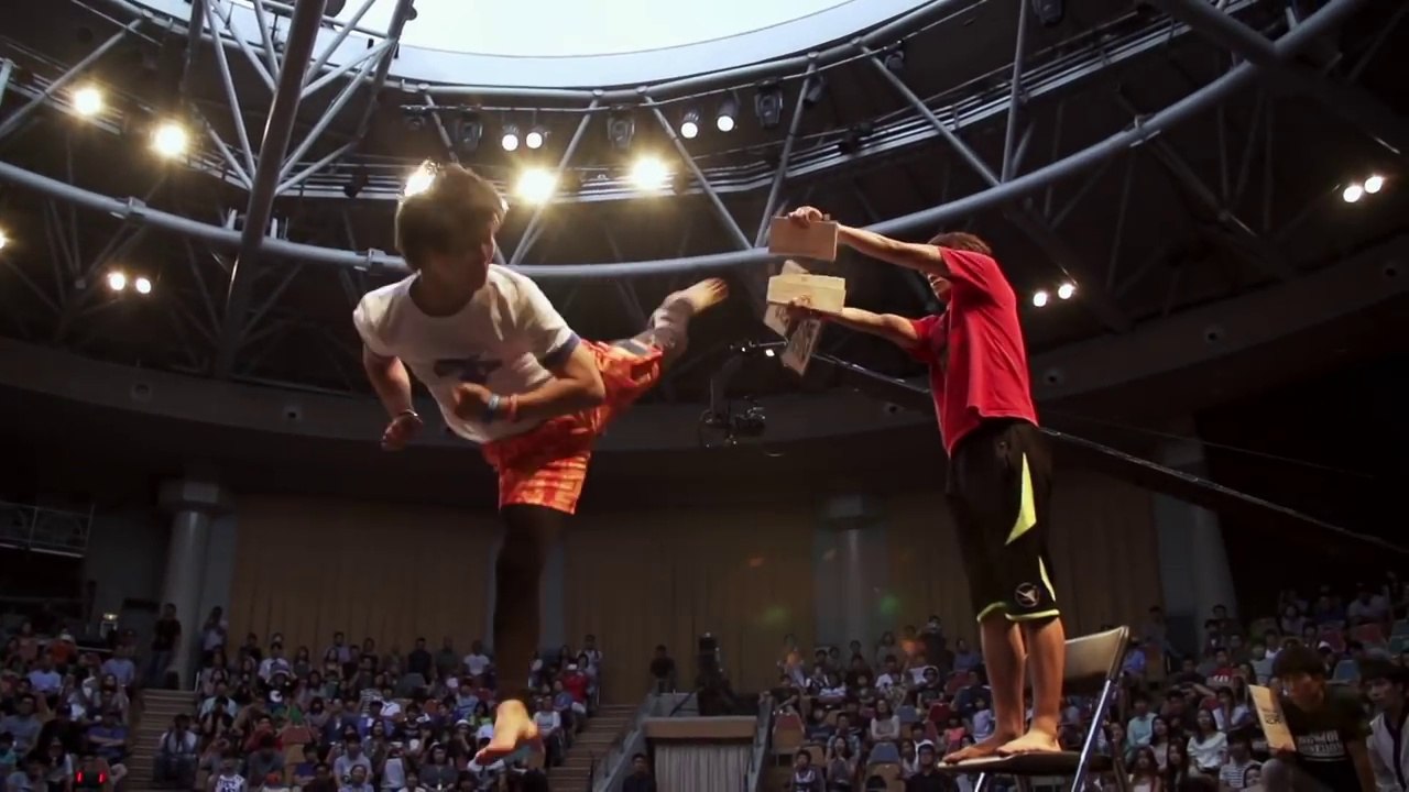 One-on-One Tricking Battle - Red Bull Kick It 2014