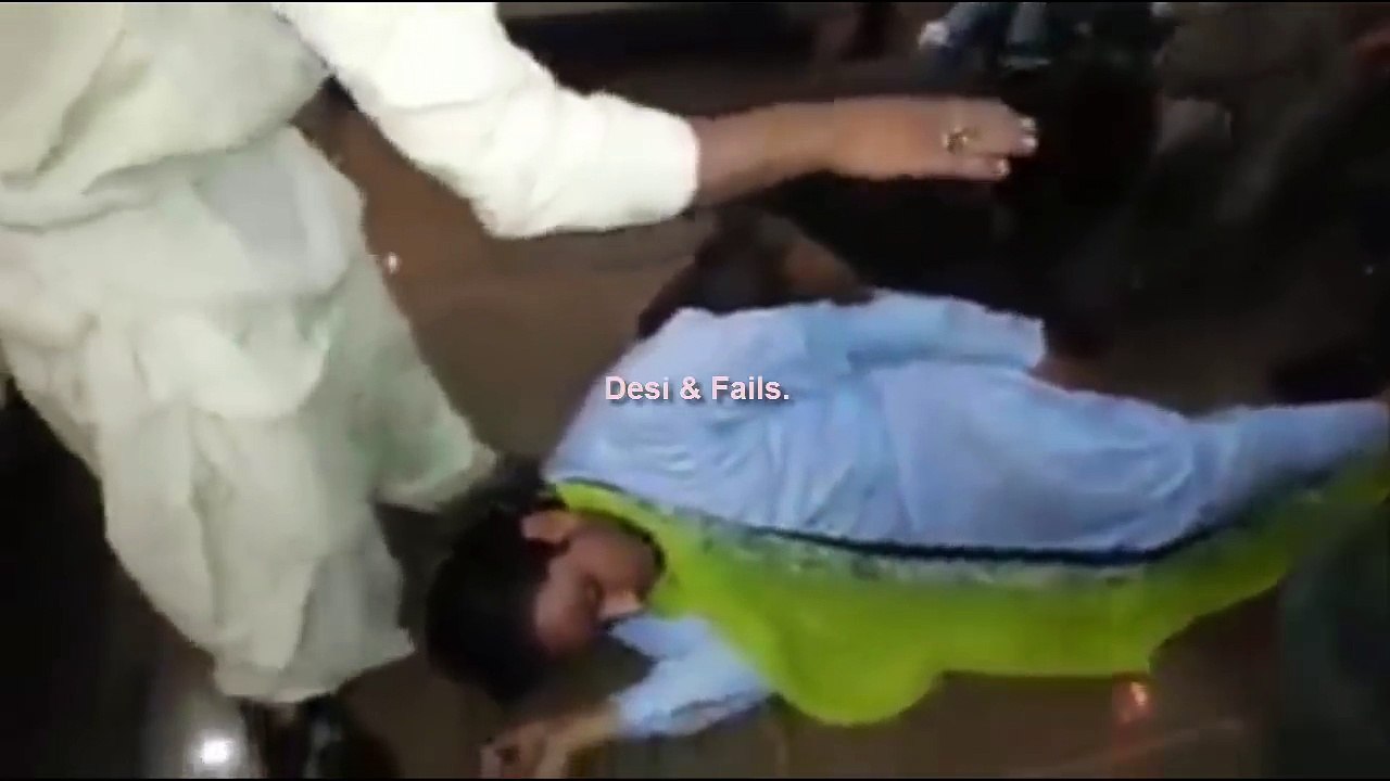 New Whatsapp Very Very Funny Videos 2016 _ Try not to laugh Compilation(1)