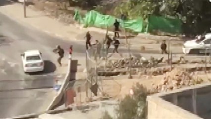 قتيلان إسرائيليان بعملية القدس واستشهاد منفذها