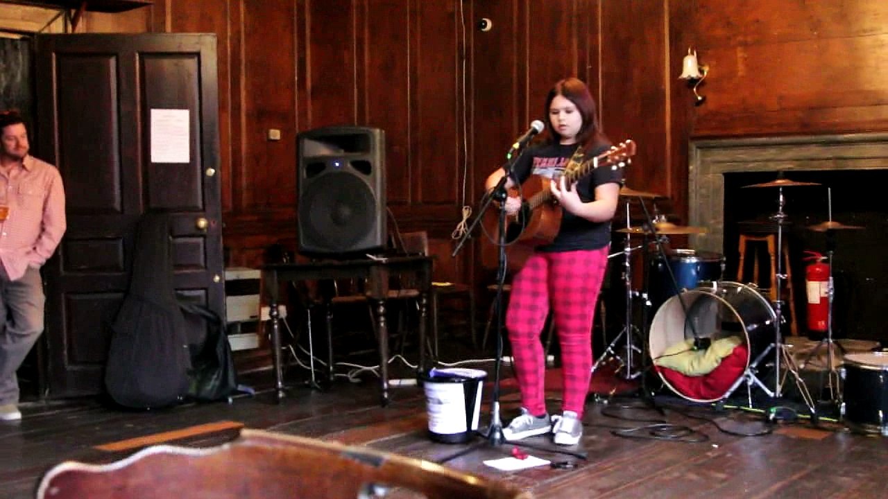 08-10-16 Pirate Nation Radio fundraiser at the Stag & Hounds Alannah Jackson