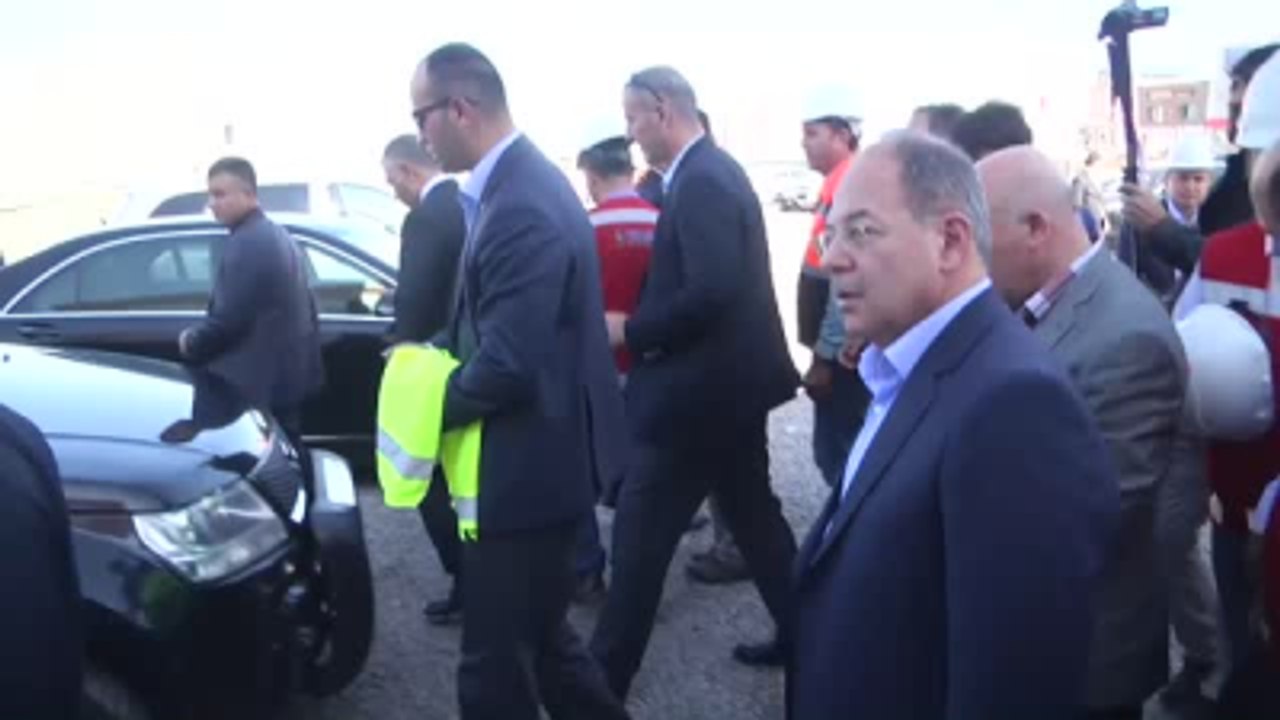 Sağlık Bakanı Akdağ. Erzurum Şehir Hastanesi'nin İnşaatında İncelemelerde Bulundu