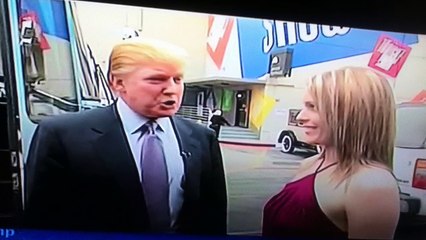 Femen djol w Donald Chump or Dumb Giett Mamaw diss