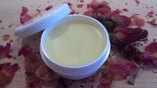 soft lips - homemade lip balm - how to get rid of dry lips
