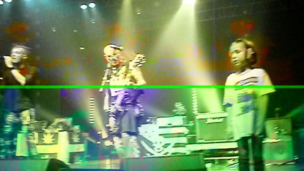 les ramoneurs de menhirs  et émilie a l 'usine d'istres le 07-10-16 "vive le feu"