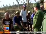 Raúl recorre zonas afectadas en Baracoa