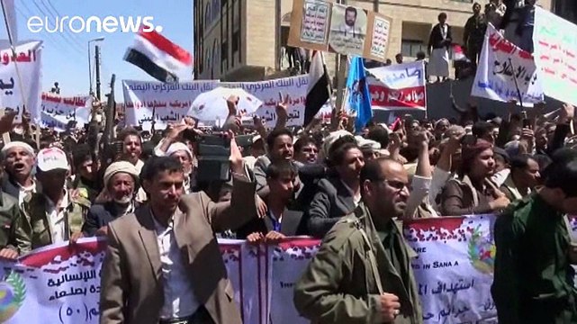 Yémen : des manifestants réclament justice après le massacre de Sanaa