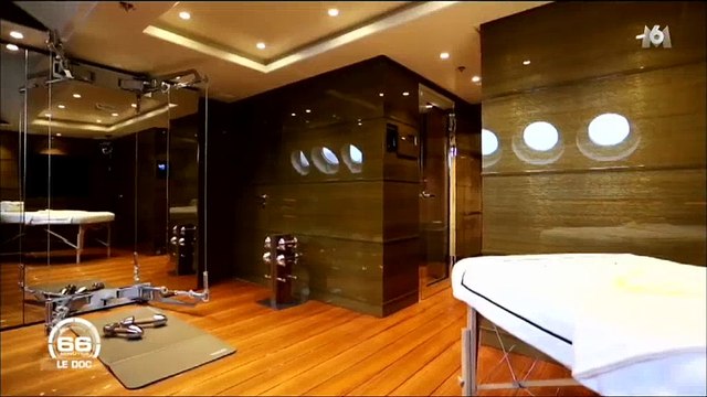 Visite à bord d'un yacht pour milliardaire dans 66 minutes sur M6 - Regardez