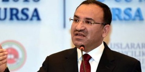 Adalet Bakanı Bozdağ: Adil Öksüz'ü Türkiye'de Saklıyorlar