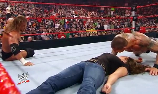 Wwe Raw 05/09/2016 Randy Orton Attack Stephanie Mc Mahon look what does Triple h after Full HD