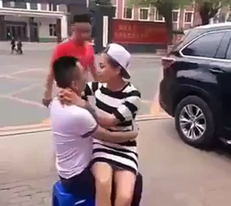 love scence funny video