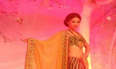 Pakistani Hottest Model Sabika Imam's Leaked Controversial Video