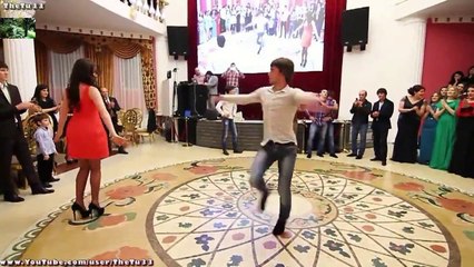 Descargar video: Lezginka dance. Super Lesginka / Лезгинка. Супер Улетная Лезгинка