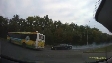 Compilation de crash en Voitures n°373 | Car Crashes Compilation