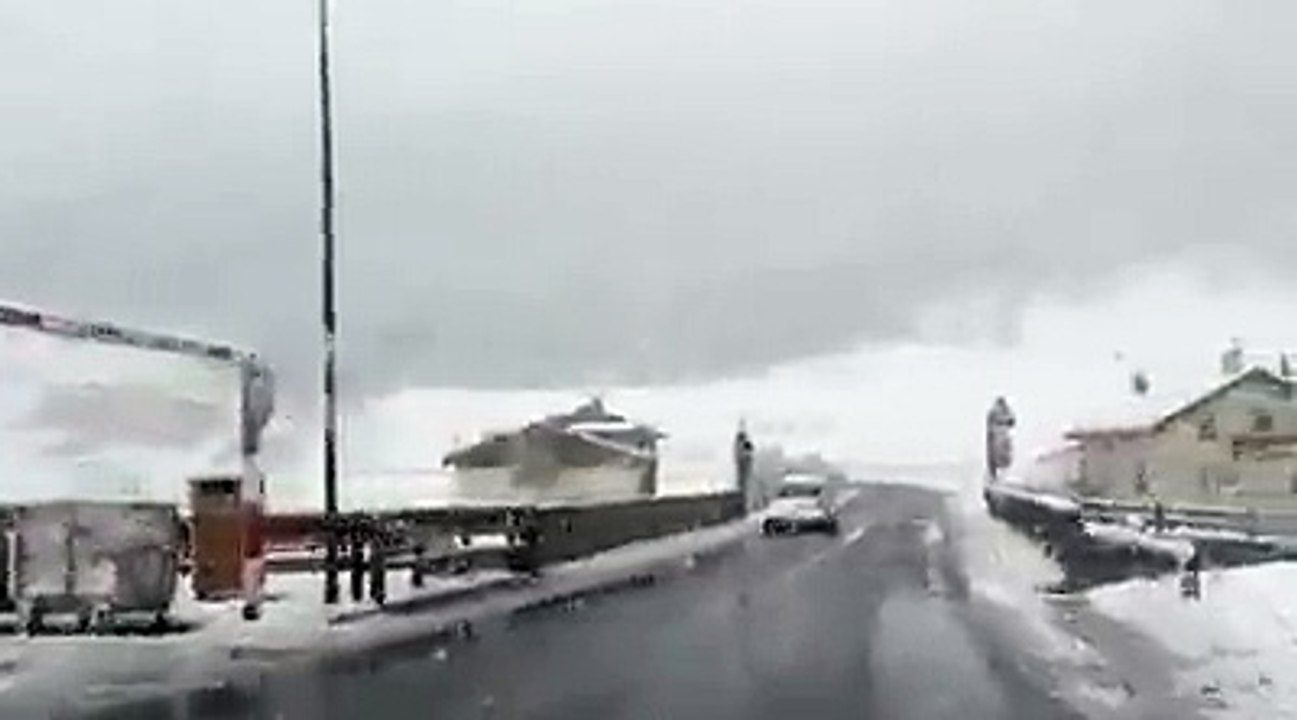 Driving through Heavy Snowfall | Livigno North Italy