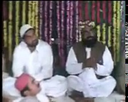 Punjabi Naat - Madina Sohna ae - Qari Shahid Mahmood