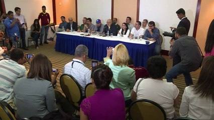 Oposición pide mantener revocatorio para evitar estallido social