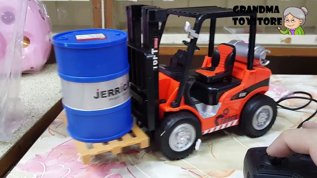 Unboxing TOYS Review/Demos - Part 2 remote control warehouse forklift heavy duty cargo toy