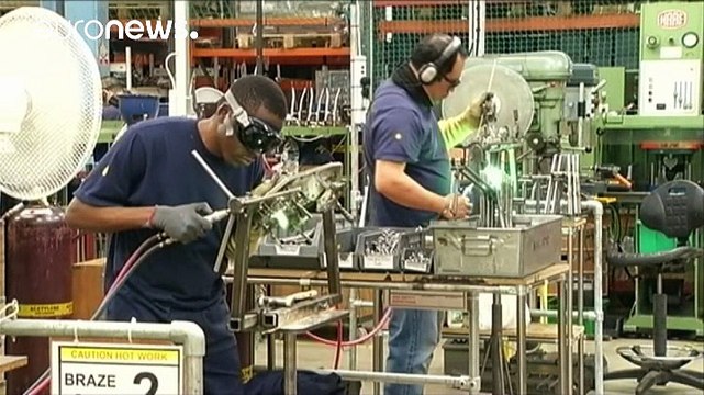 Слабый фунт и британская экономика: мнения экспертов