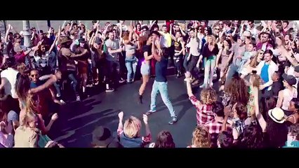 Befikre Official Trailer _  Ranveer Singh _ Vaani Kapoor