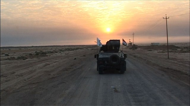 Les forces irakiennes combattent l'EI près de Hawijah