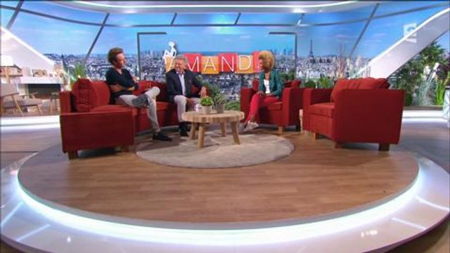 Amanda, France 2 : Cyril Féraud montre son caleçon