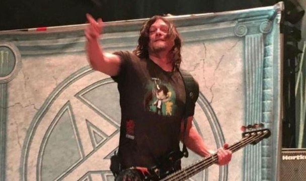 THE WALKING DEAD's Norman Reedus jams with ANTHRAX (2016)