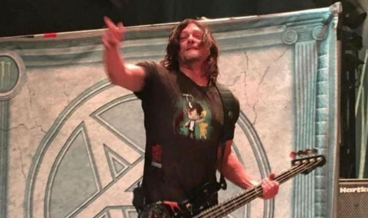 THE WALKING DEAD's Norman Reedus jams with ANTHRAX (2016)
