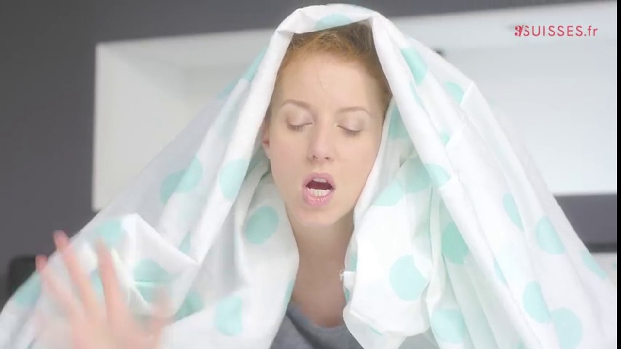 Avec la méthode sushi, enfiler une housse de couette n'aura jamais été aussi facile)