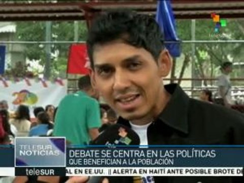 Jóvenes venezolanos discuten en Asamblea Popular presupuesto 2017