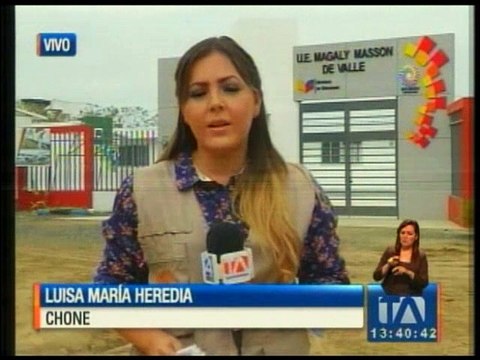 Correa verifica avances de reconstrucción en Manabí