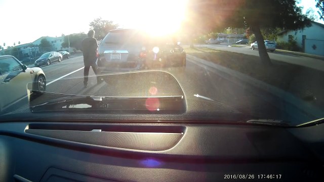 Road Rager Backs Down for Dashcam