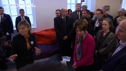 França inaugura primeira "sala de chuto"