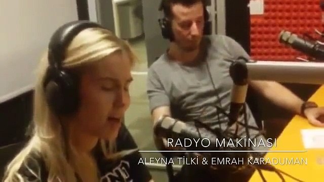 Aleyna Tilki - Sarı Gelin (Akustik Canlı Performans)