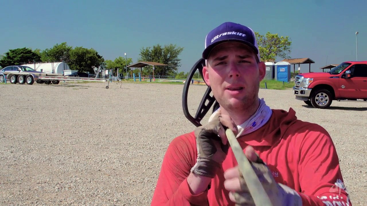 Metal detector battle perfect dude hahaha