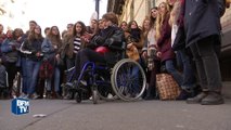 Au lycée Molière, élèves et professeurs se mobilisent leur camarade handicapée