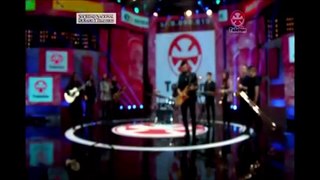 Christian Meier presenta su nueva canción 'La Pena' Teletón Perú 2016