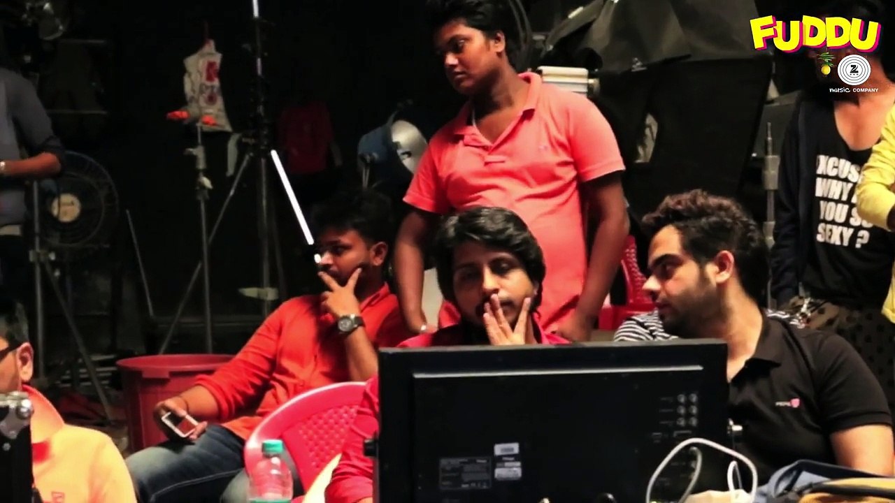 Tu Zaroorat Nahi Tu Zaroori Hai - Making _ Fuddu _ Sunny Leone _ Sharman Joshi _ Ranbir Kapoor