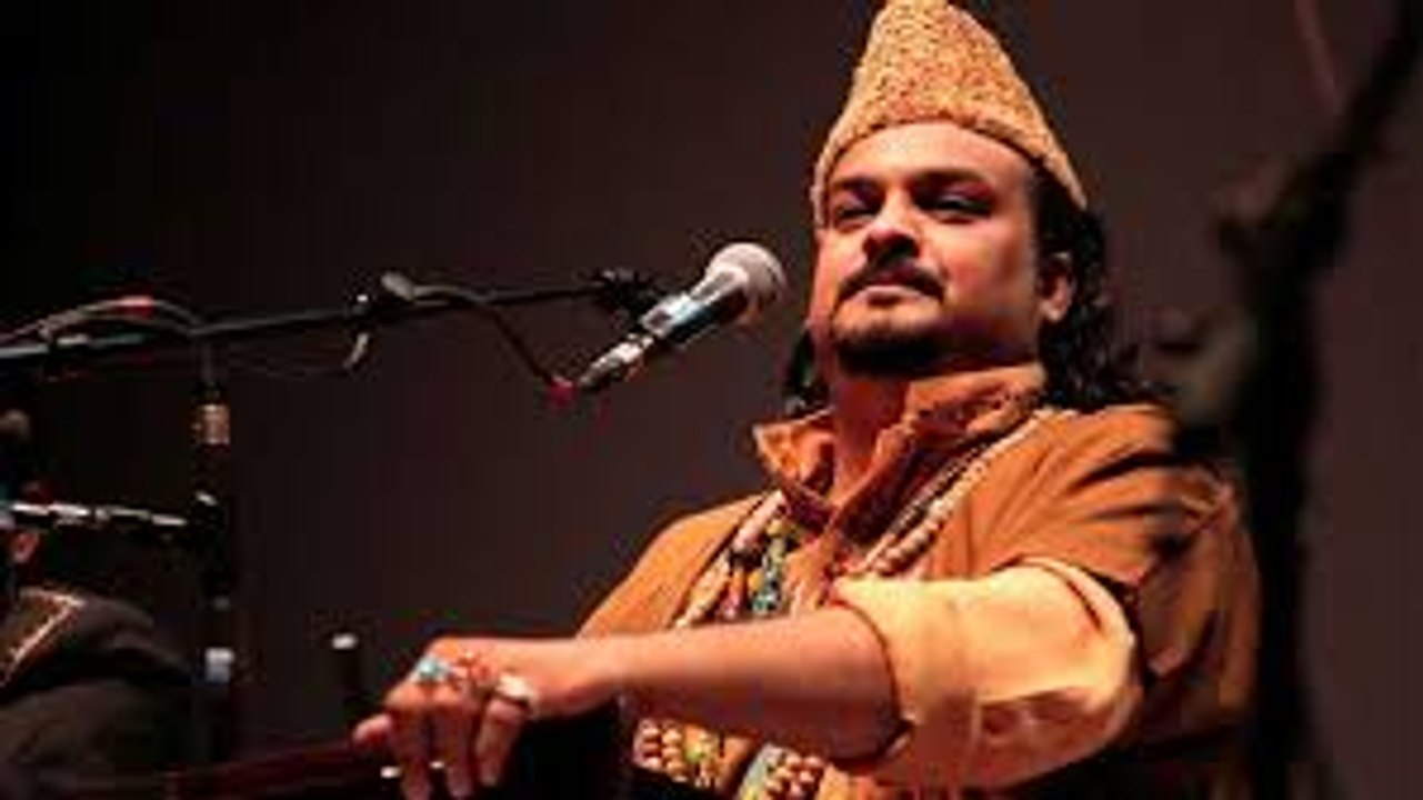 Amjad Sabri last naat full must https://www.youtube.com/watch?v=5Pya9psZkUM&list=RD5Pya9psZkUMwatch