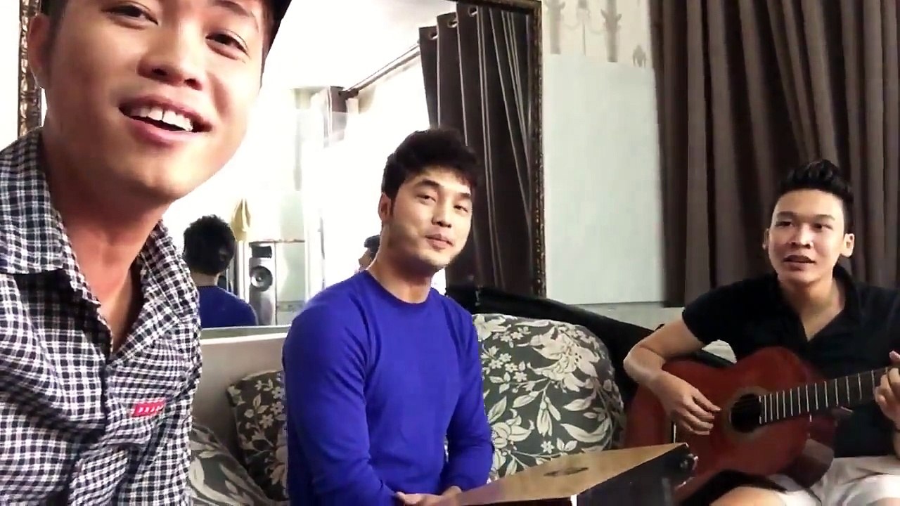 Ưng Hoàng Phúc hát live Nỗi Nhớ nơi con tim mồ côi