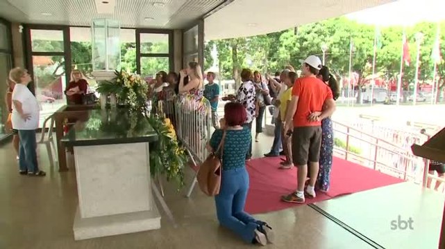 Após procissões do Círio, fiéis lotam Basílica de Nossa Senhora de Nazaré