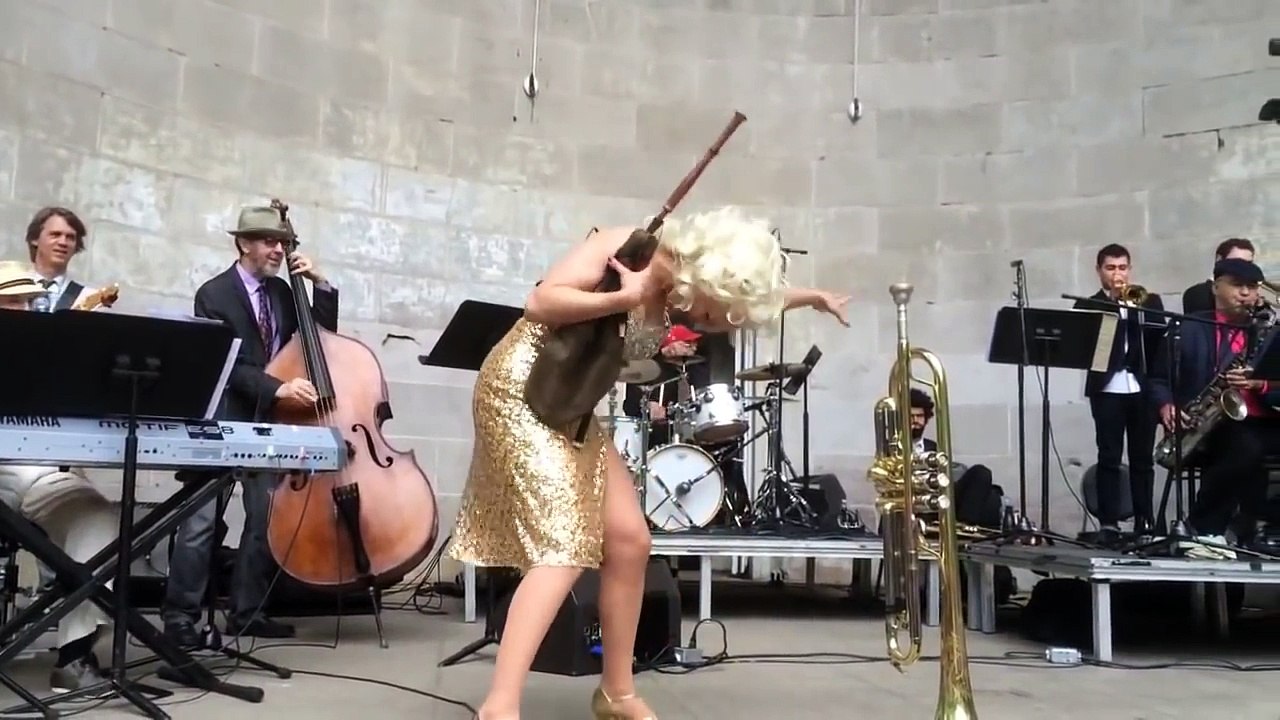 Jouer du jazz swing.. Avec une cornemuse ? Possible lol