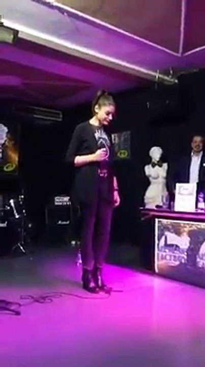 Michelle canta dal vivo 3 cover: Nada, Alexandra burke, Nelly furtado