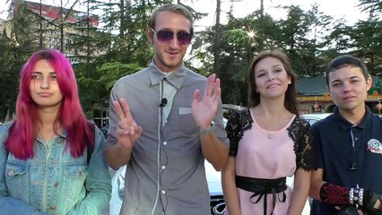 Девушка делает предложение девушке - Prank She proposes to girlfriend prank