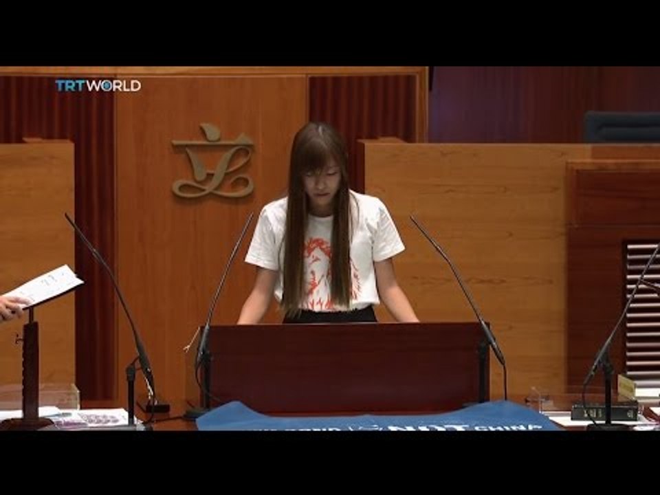 Hong Kong Democracy: Umbrella Movement leaders sworn in as lawmakers