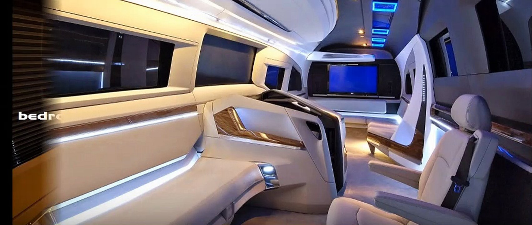 Mukesh Ambani New Vanity Van Spotted In Mumbai That worth 25 Crores Very exp. Vanity