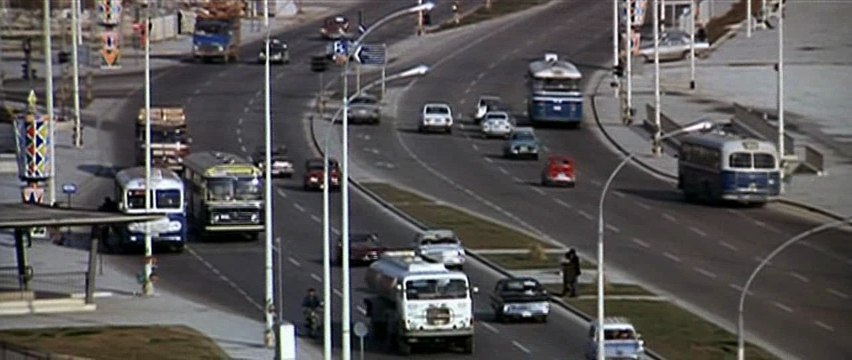 Jean-Paul Belmondo and Omar Sharif - Henri Verneuil: Le casse (France, 1971) [Scene]