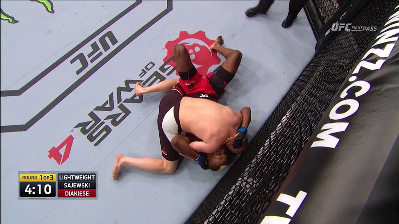 Marc Diakiese vs Lukasz Sajewski (08-10-2016) UFC 204