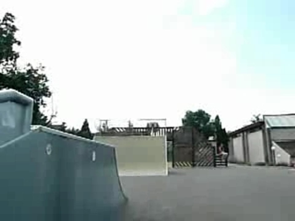 Skate - Boubou - Multipes essais gap de table